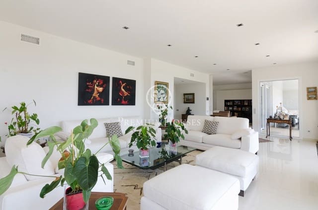 9 Zimmer Villa zu verkaufen in Sant Vicenç de Montalt mit Pool Garage - 2.475.000 € (Ref: 9651964)