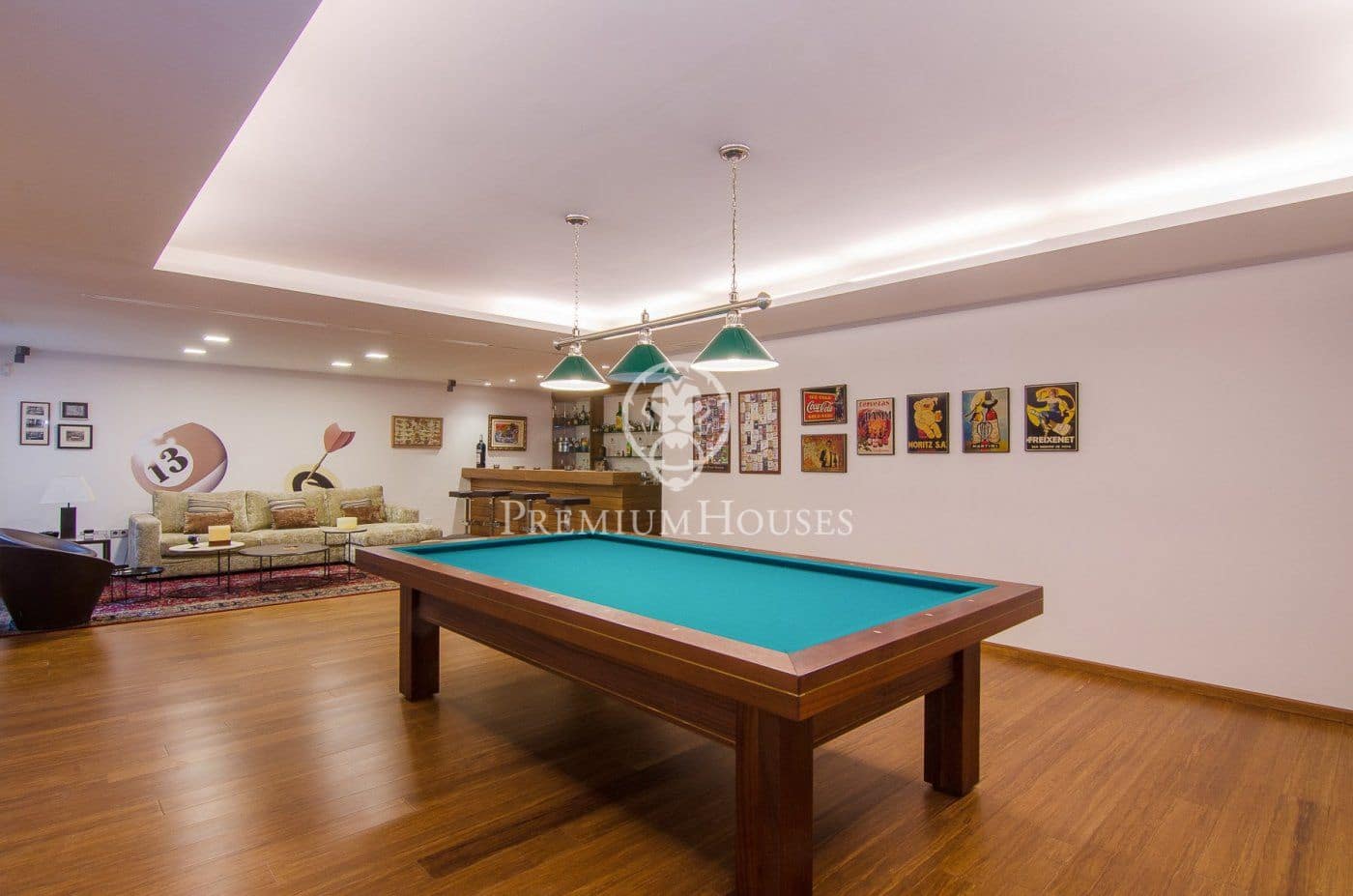 9 Zimmer Villa zu verkaufen in Sant Vicenc de Montalt mit Pool Garage - 2.475.000 € (Ref: 9651964)