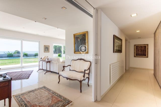 9 soverom Villa til salgs i Sant Vicenç de Montalt med svømmebasseng garasje - € 2 475 000 (Ref: 9651964)