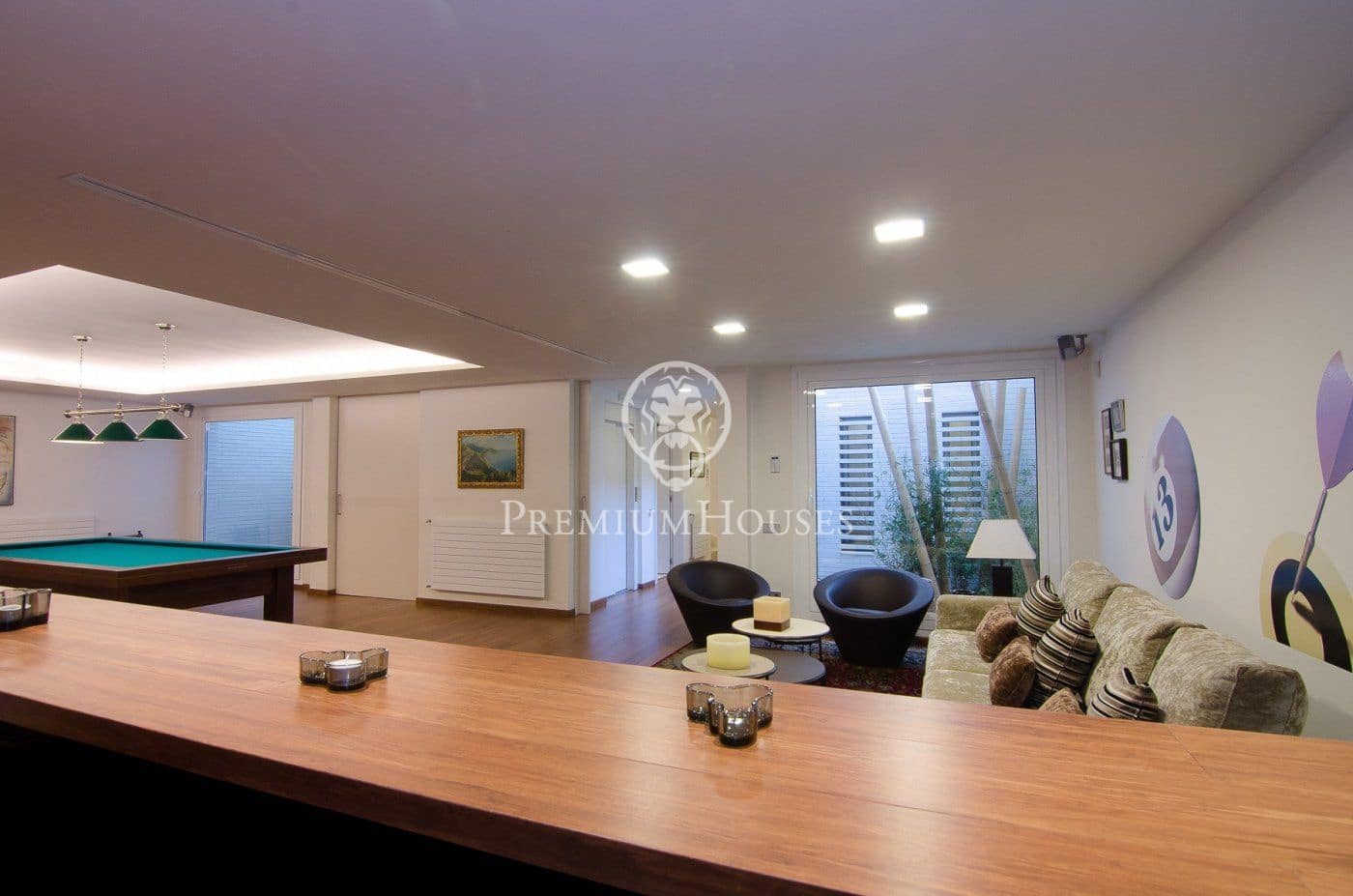 9 bedroom Villa for sale in Sant Vicenc de Montalt with pool garage - € 2,475,000 (Ref: 9651964)