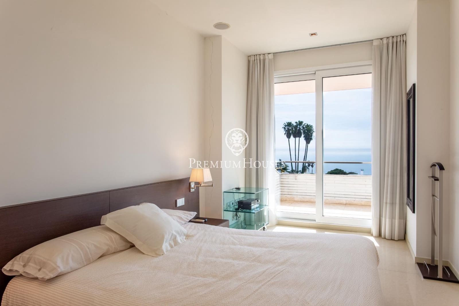 9 bedroom Villa for sale in Sant Vicenc de Montalt with pool garage - € 2,475,000 (Ref: 9651964)