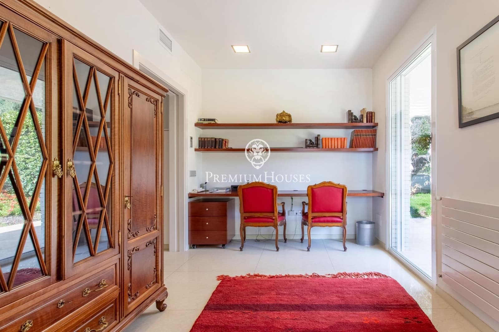 9 bedroom Villa for sale in Sant Vicenc de Montalt with pool garage - € 2,475,000 (Ref: 9651964)