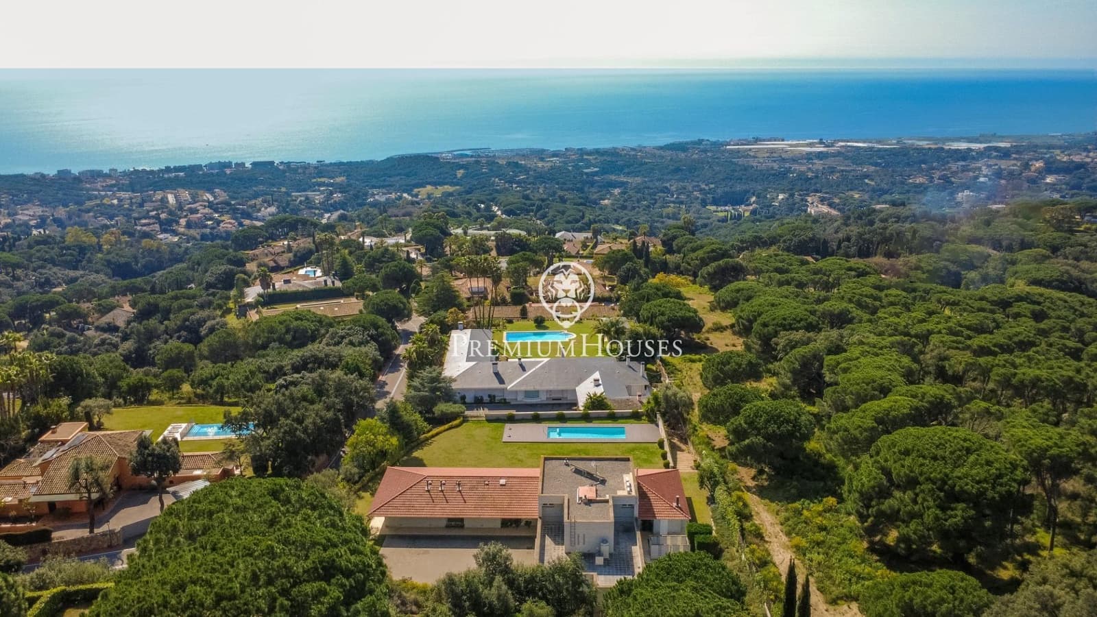 9 bedroom Villa for sale in Sant Vicenc de Montalt with pool garage - € 2,475,000 (Ref: 9651964)