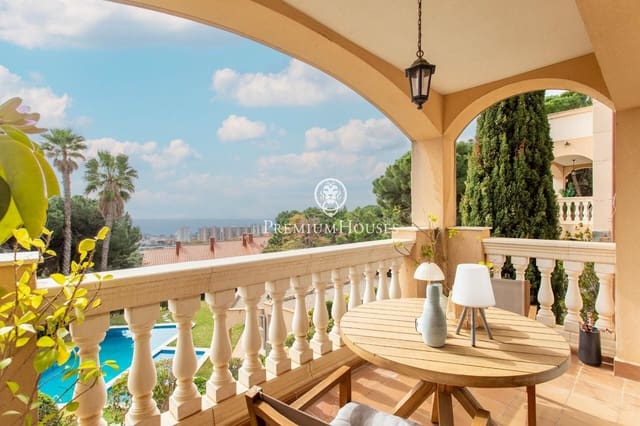 4 makuuhuone Huvila myytävänä paikassa Teià mukana uima-altaan 
autotalli - 798 000 € (Ref: 9651965)