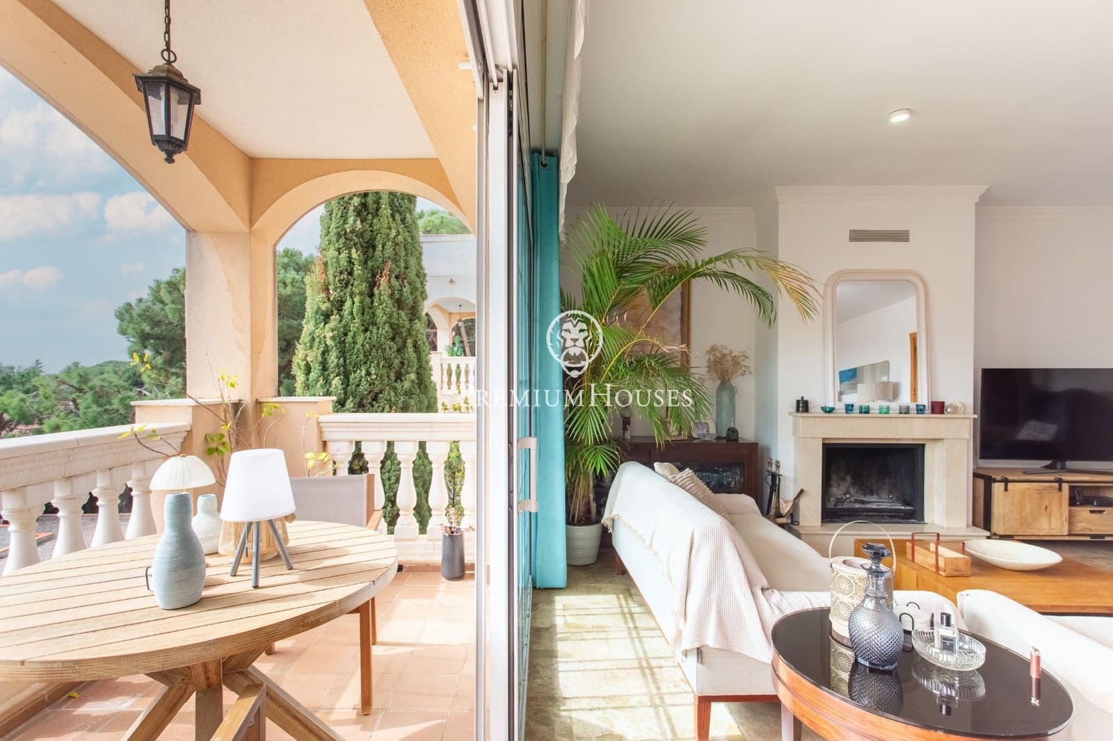 4 makuuhuone Huvila myytävänä paikassa Teia mukana uima-altaan 
autotalli - 798 000 € (Ref: 9651965)