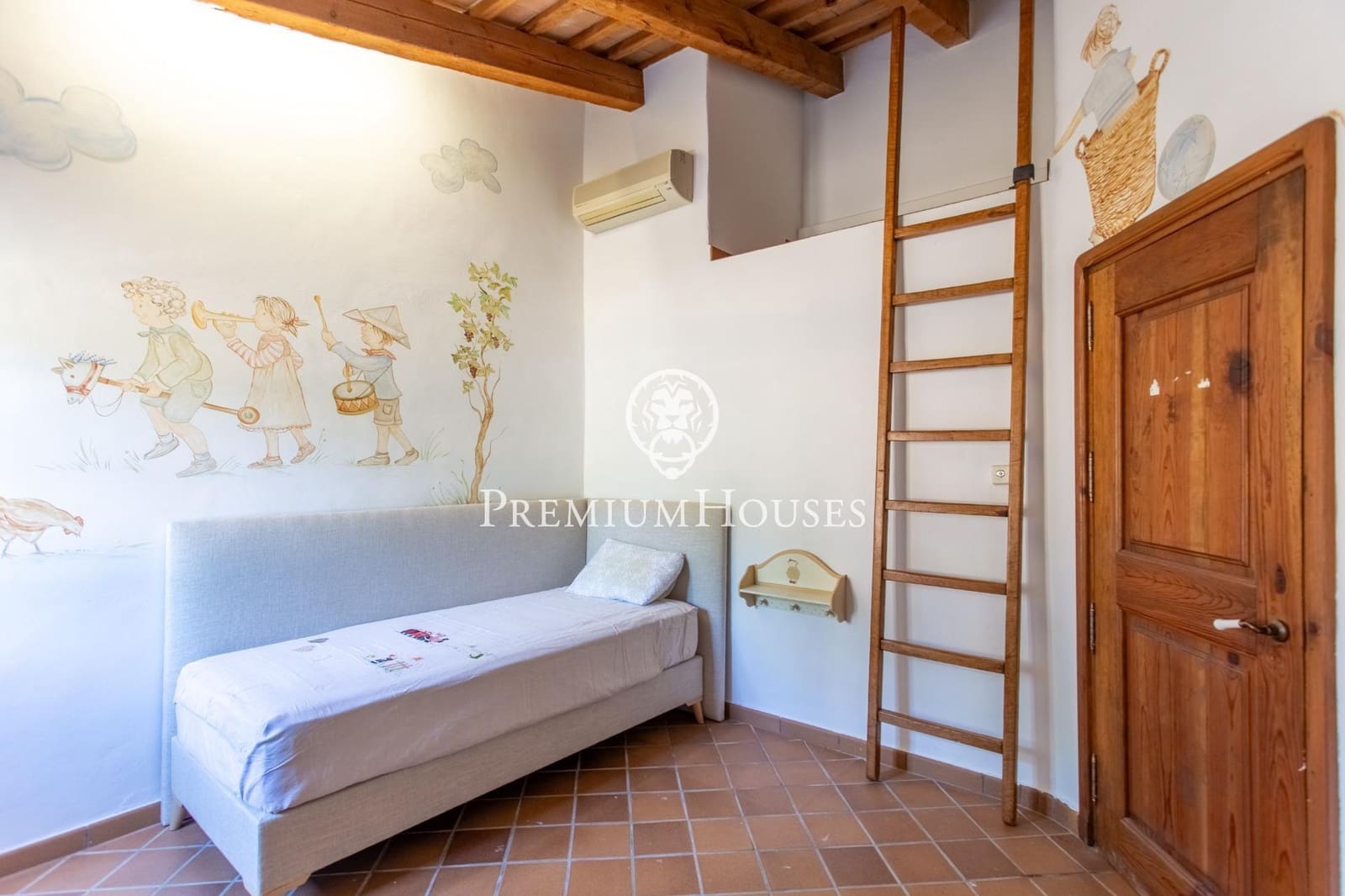 7 bedroom Finca/Country House for sale in Alella with pool garage - € 5,800,000 (Ref: 9656084)