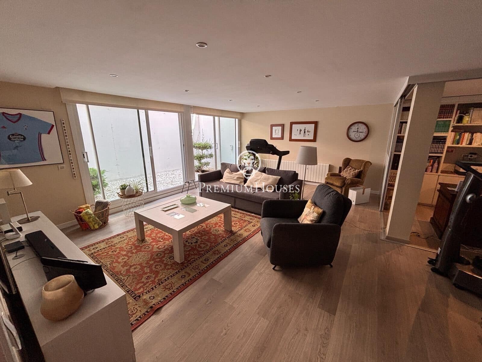 Chalet de 4 habitaciones en Sant Vicenç de Montalt en venta con piscina garaje - 1.300.000 € (Ref: 9674213)