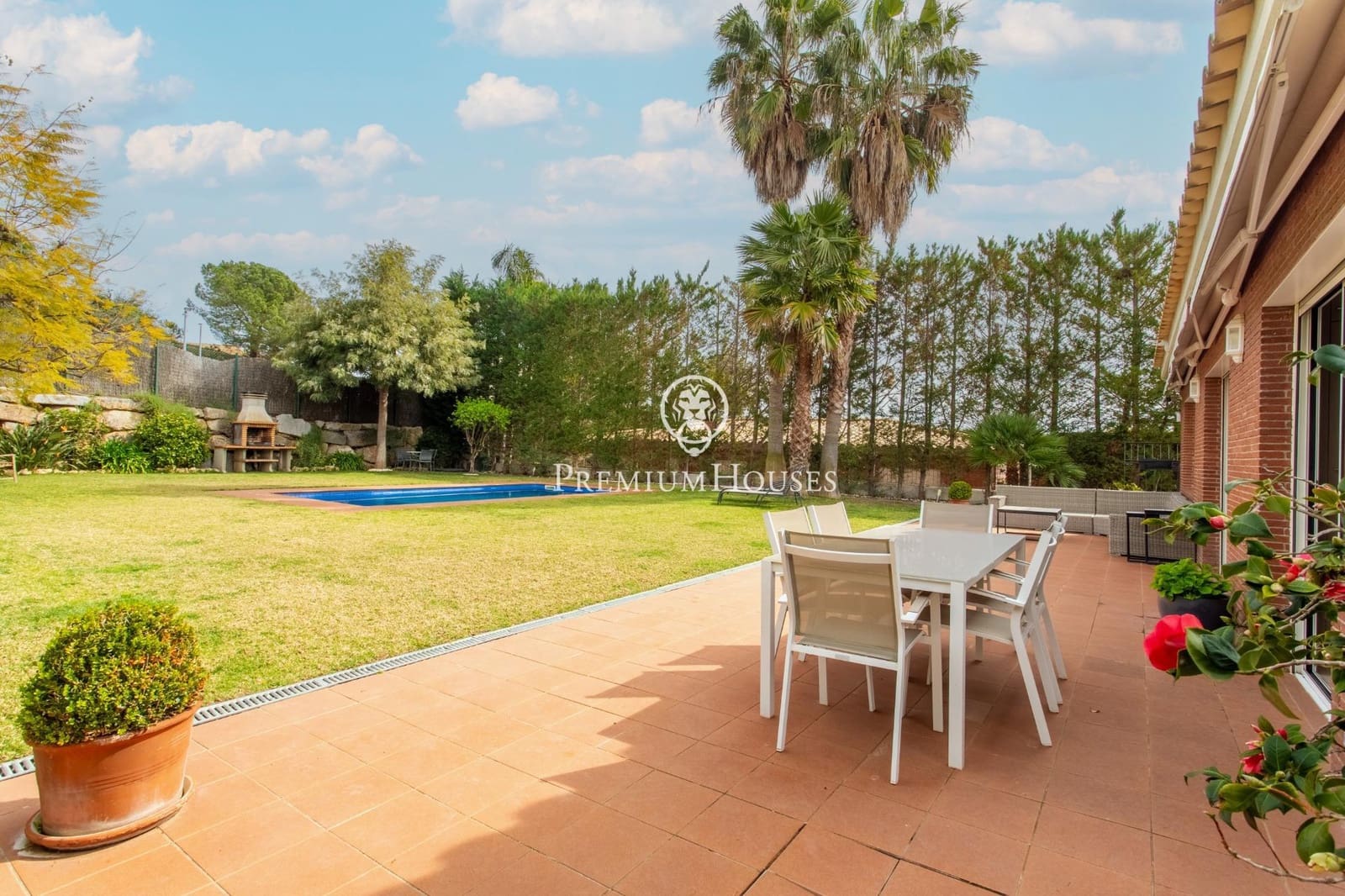 Chalet de 4 habitaciones en Sant Vicenç de Montalt en venta con piscina garaje - 1.300.000 € (Ref: 9674213)