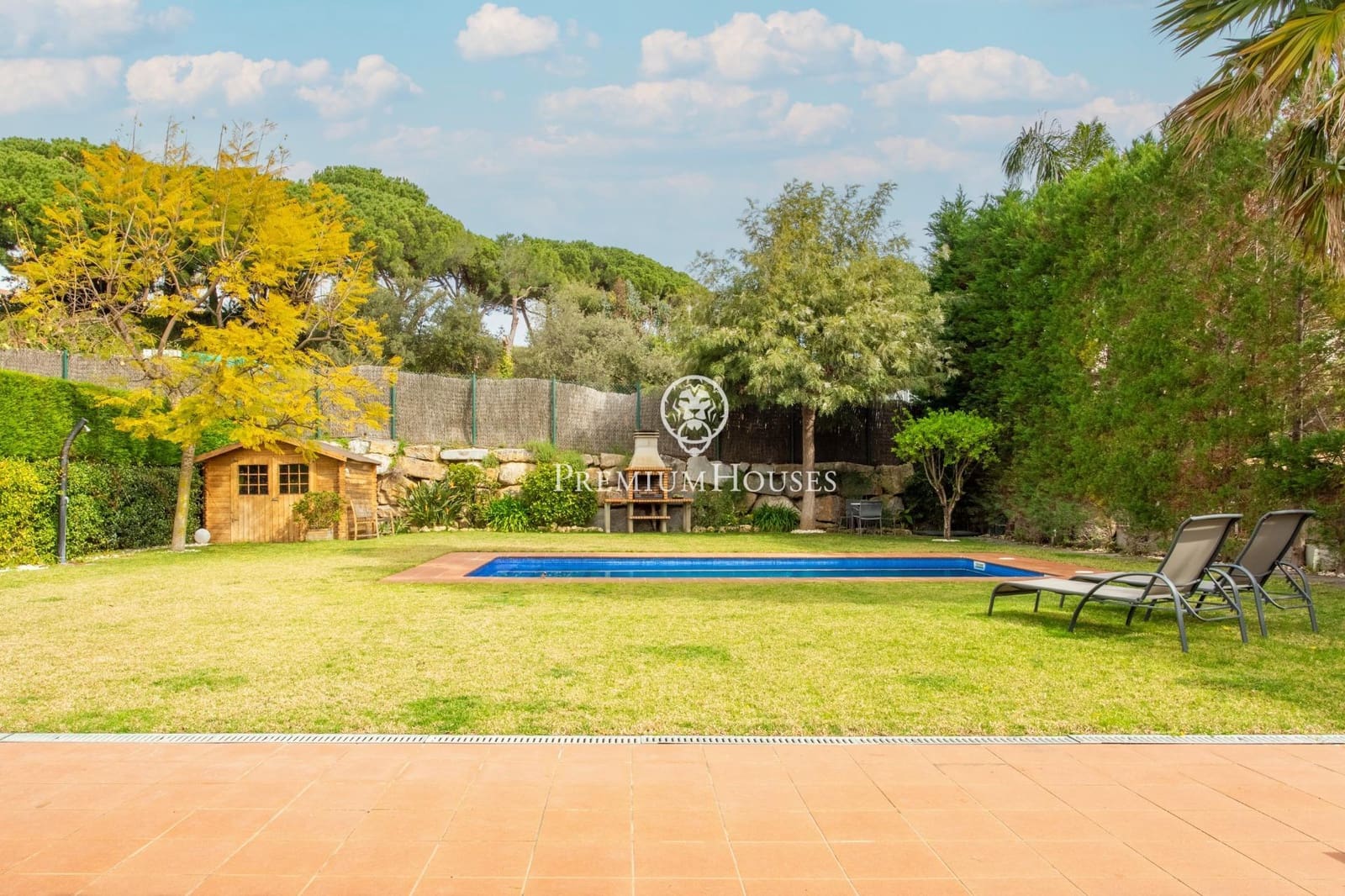 Chalet de 4 habitaciones en Sant Vicenç de Montalt en venta con piscina garaje - 1.300.000 € (Ref: 9674213)