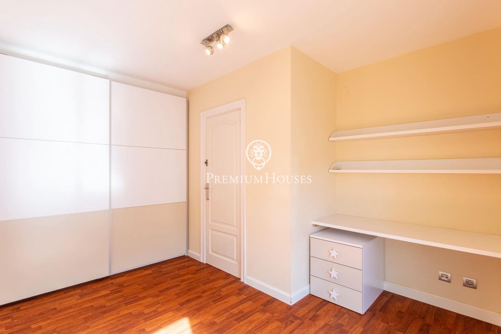 4 soverom Penthouse til salgs i Mataro - € 580 000 (Ref: 9677468)