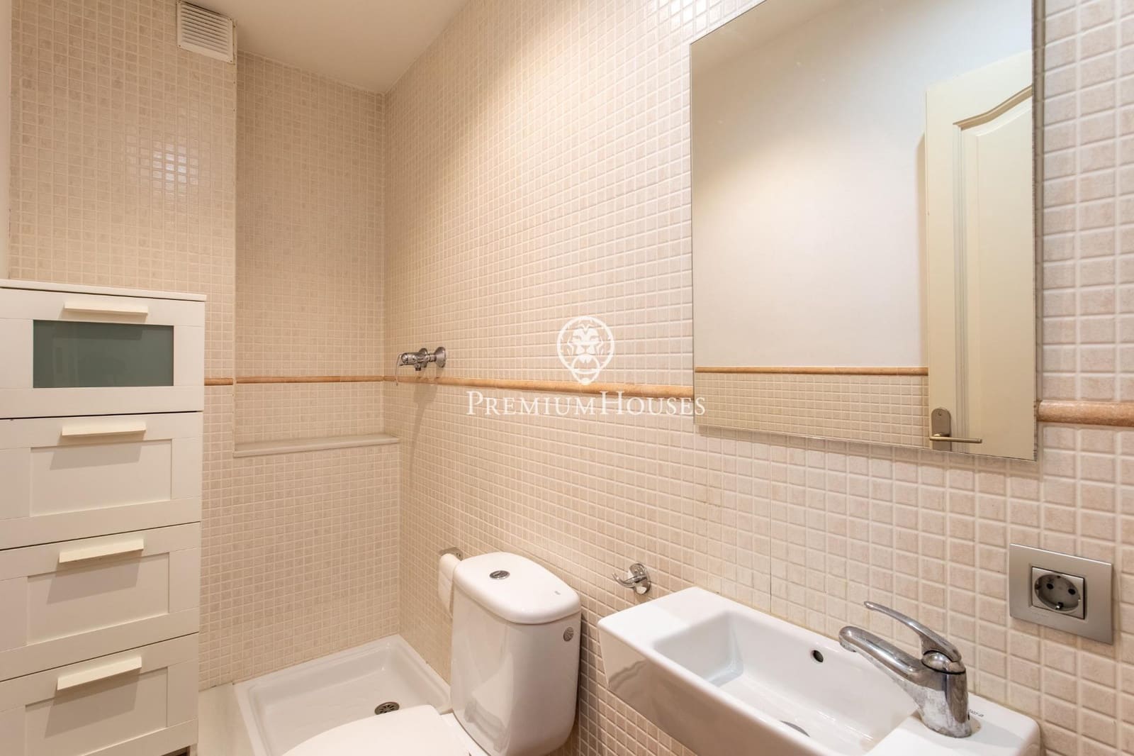 4 soverom Penthouse til salgs i Mataro - € 580 000 (Ref: 9677468)