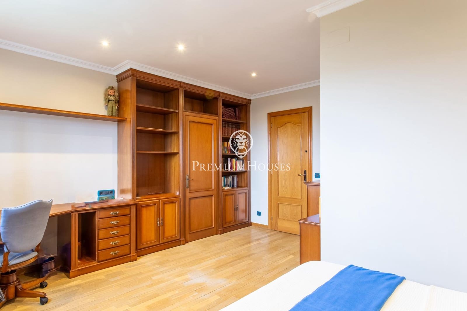 5 sypialnia Willa na sprzedaż w Mataro z basenem garażem - 825 000 € (Ref: 9677469)