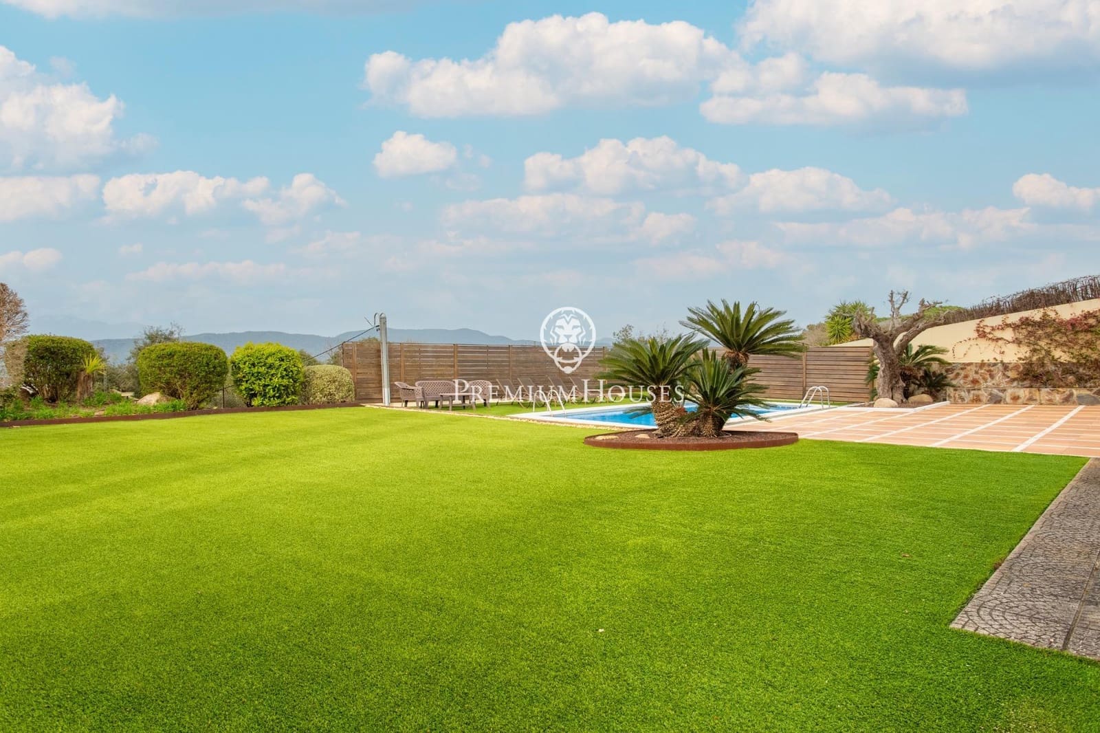 5 sypialnia Willa na sprzedaż w Mataro z basenem garażem - 825 000 € (Ref: 9677469)