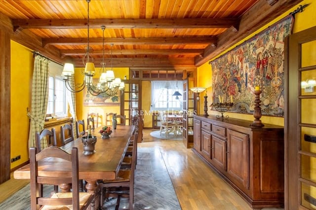 5 sypialnia Willa na sprzedaż w Mataró z basenem garażem - 825 000 € (Ref: 9677469)