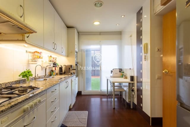 4 quarto Moradia em Banda para venda em Montgat com piscina - 1 230 000 € (Ref: 9679845)