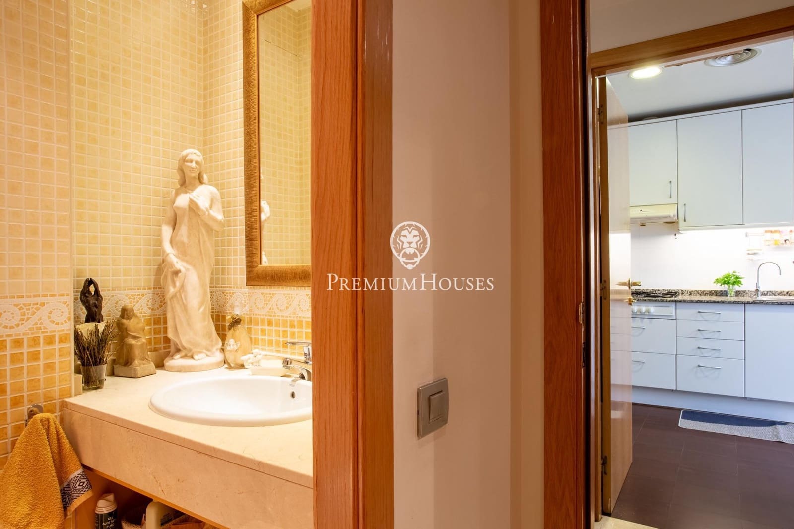 4 quarto Moradia em Banda para venda em Montgat com piscina - 1 230 000 € (Ref: 9679845)