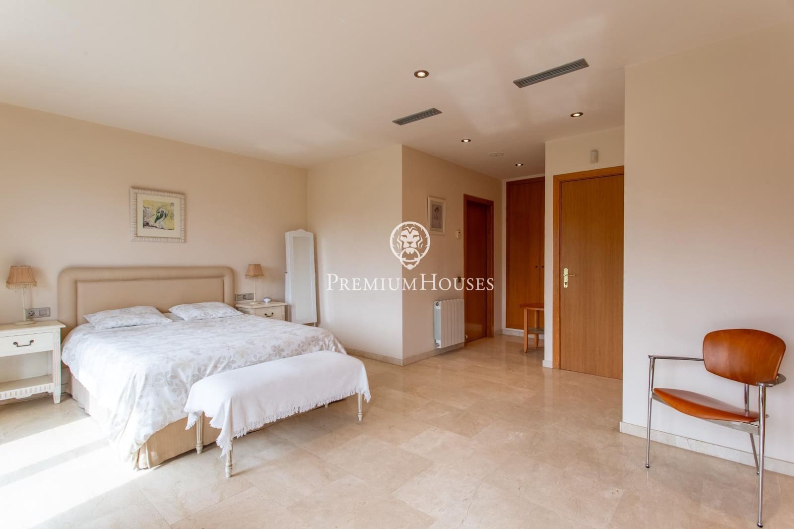 4 quarto Moradia em Banda para venda em Montgat com piscina - 1 230 000 € (Ref: 9679845)