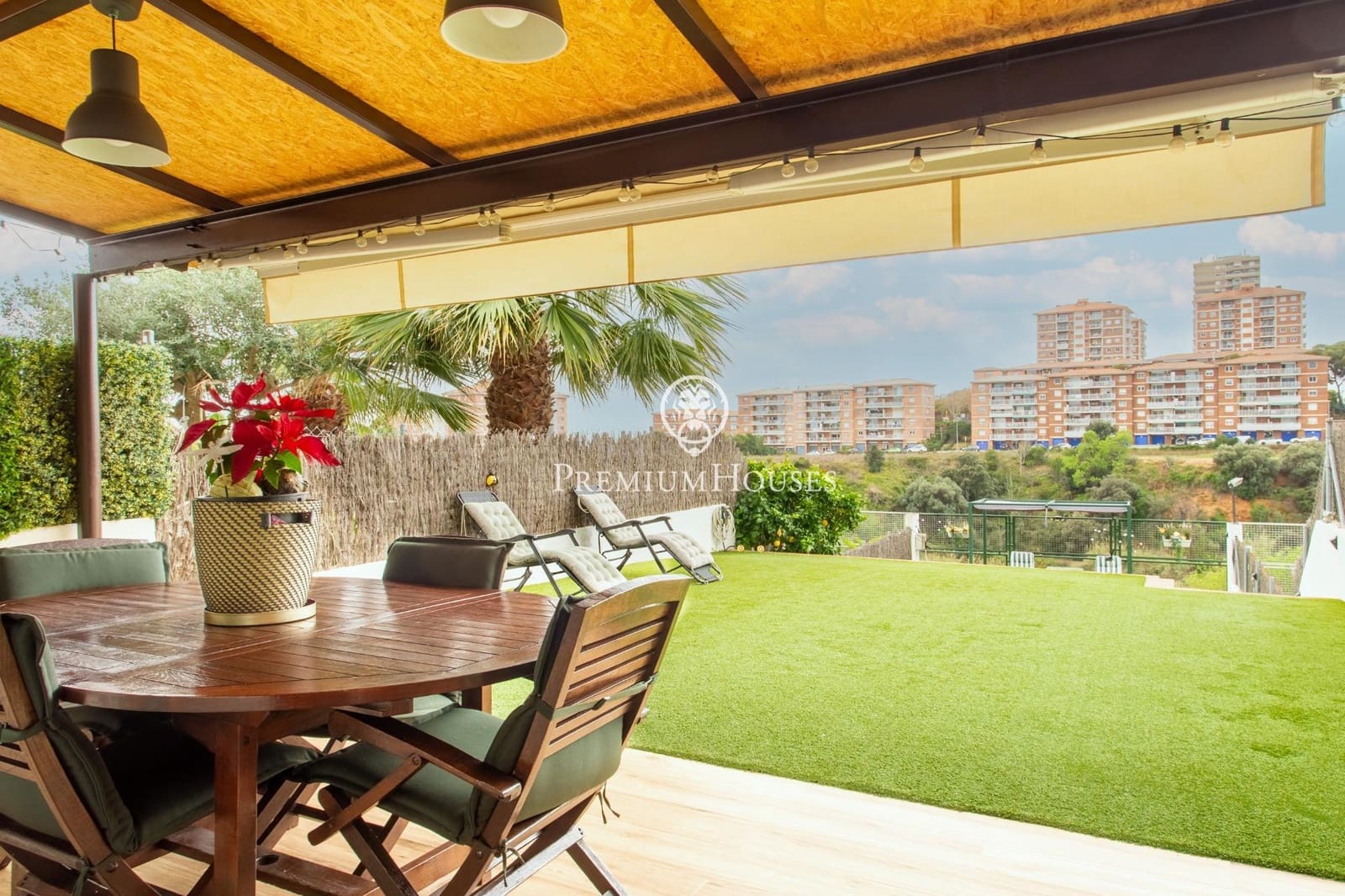 4 quarto Moradia em Banda para venda em Montgat com piscina - 1 230 000 € (Ref: 9679845)