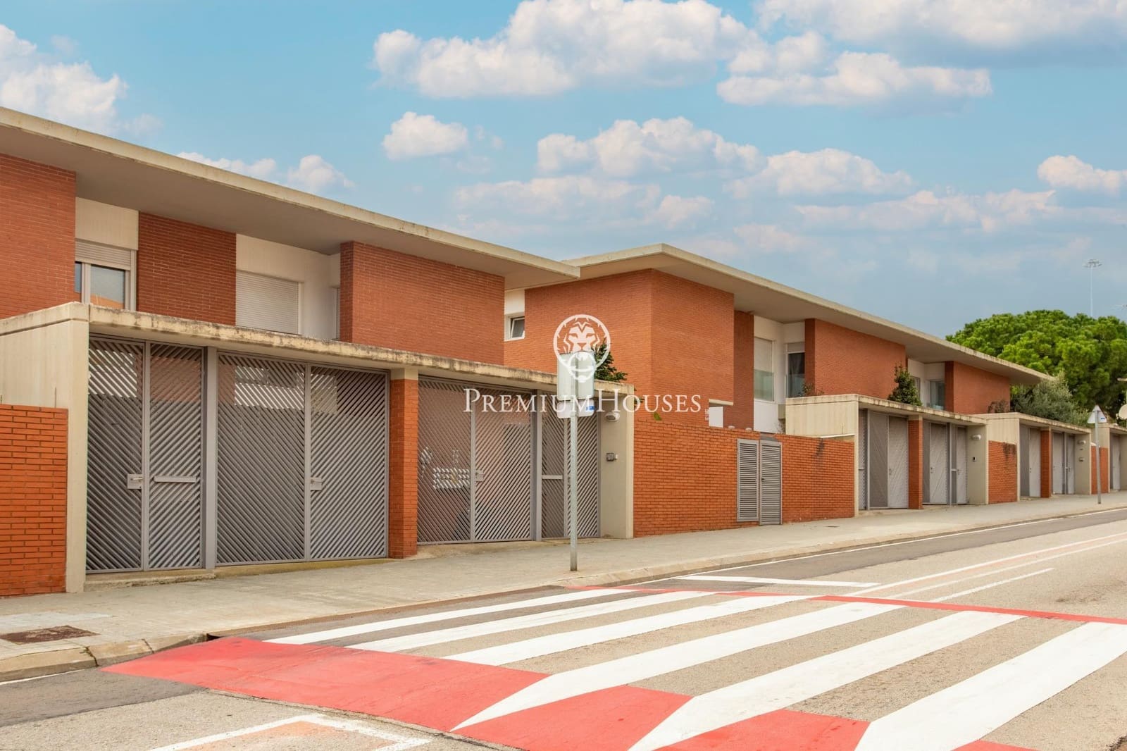 4 quarto Moradia em Banda para venda em Montgat com piscina - 1 230 000 € (Ref: 9679845)