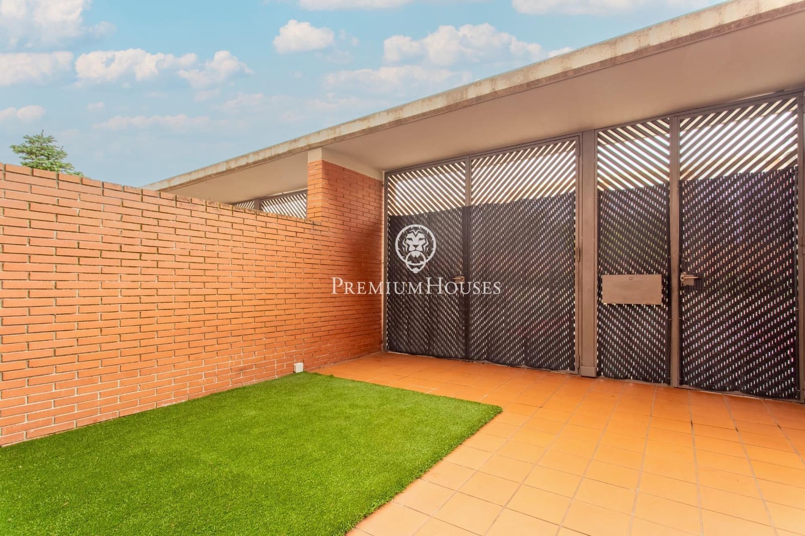 4 quarto Moradia em Banda para venda em Montgat com piscina - 1 230 000 € (Ref: 9679845)