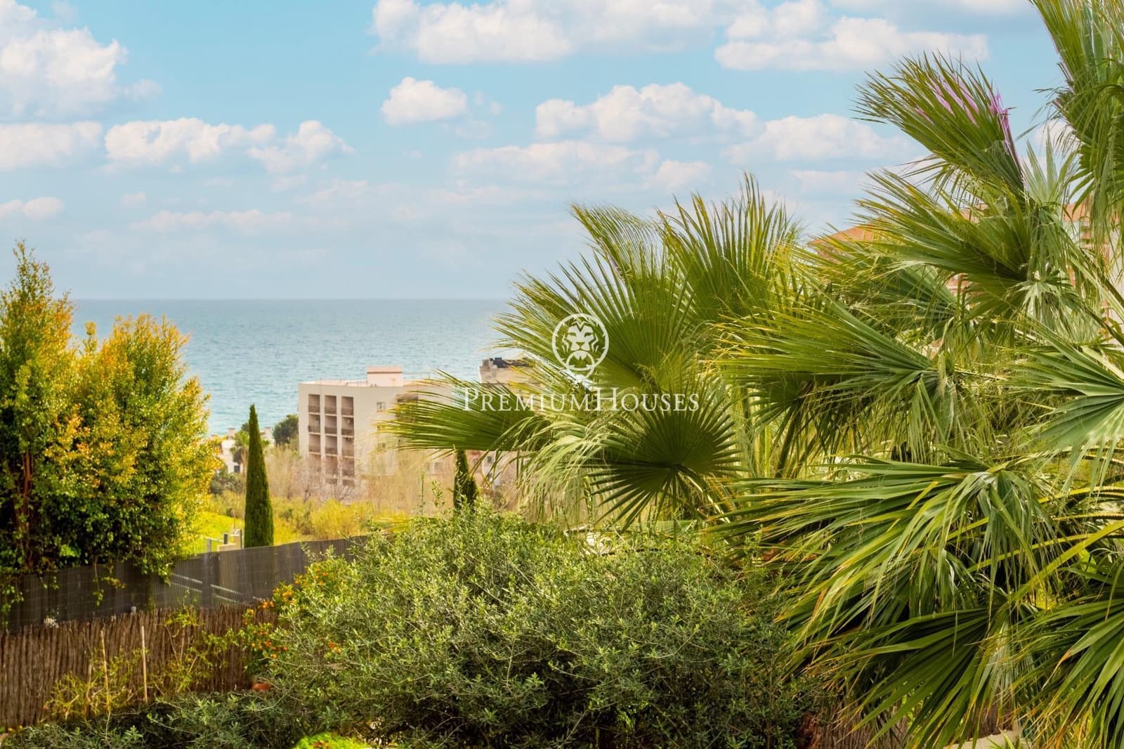 4 quarto Moradia em Banda para venda em Montgat com piscina - 1 230 000 € (Ref: 9679845)