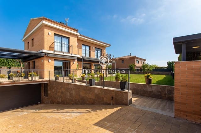 5 soverom Villa til salgs i Cabrera de Mar med svømmebasseng garasje - € 1 360 000 (Ref: 9686419)