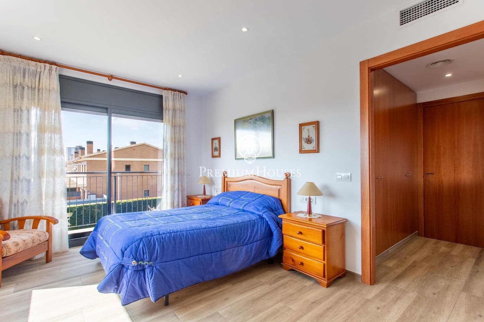 5 bedroom Villa for sale in Cabrera de Mar with pool garage - € 1,360,000 (Ref: 9686419)