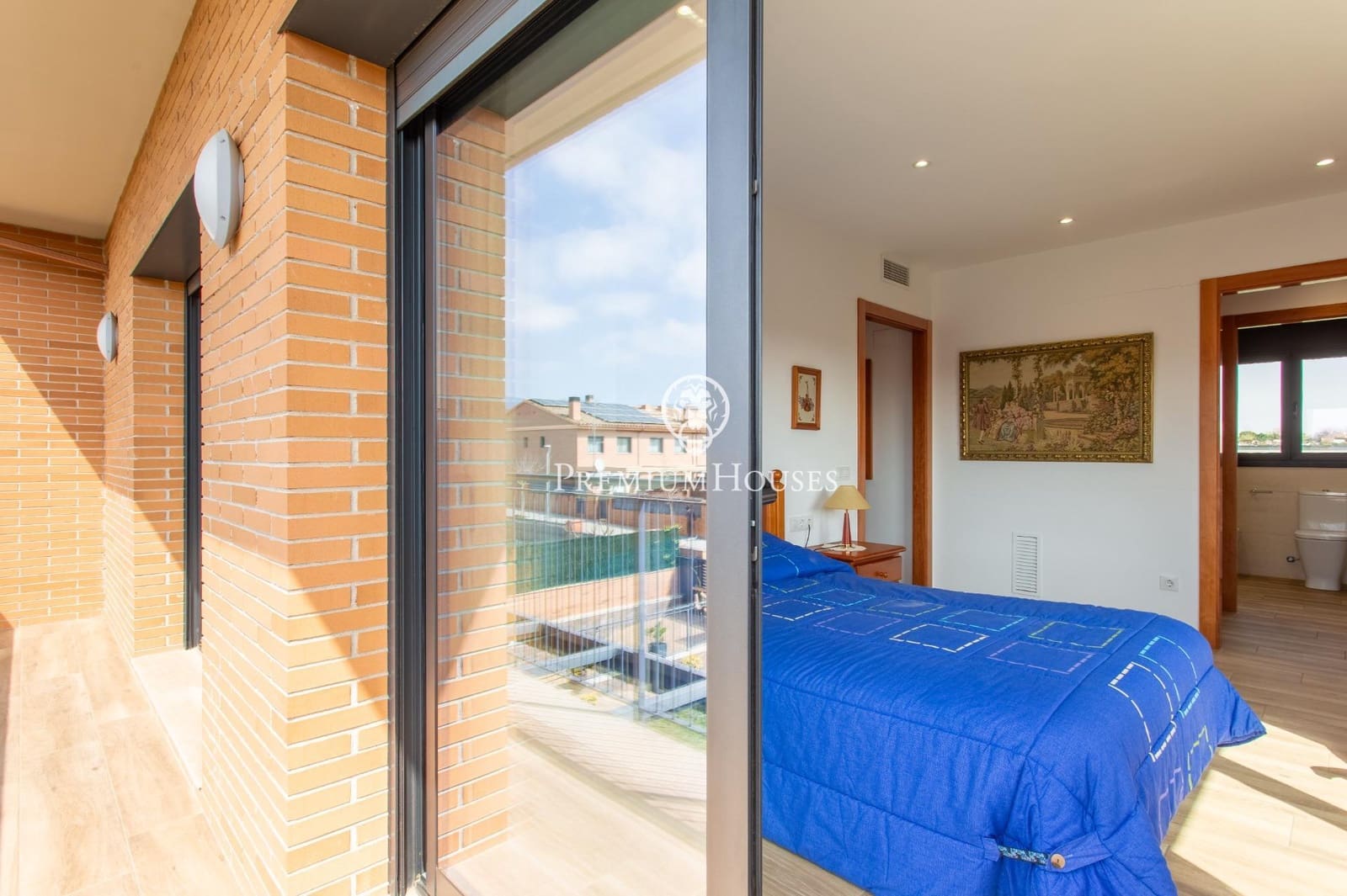 5 bedroom Villa for sale in Cabrera de Mar with pool garage - € 1,360,000 (Ref: 9686419)