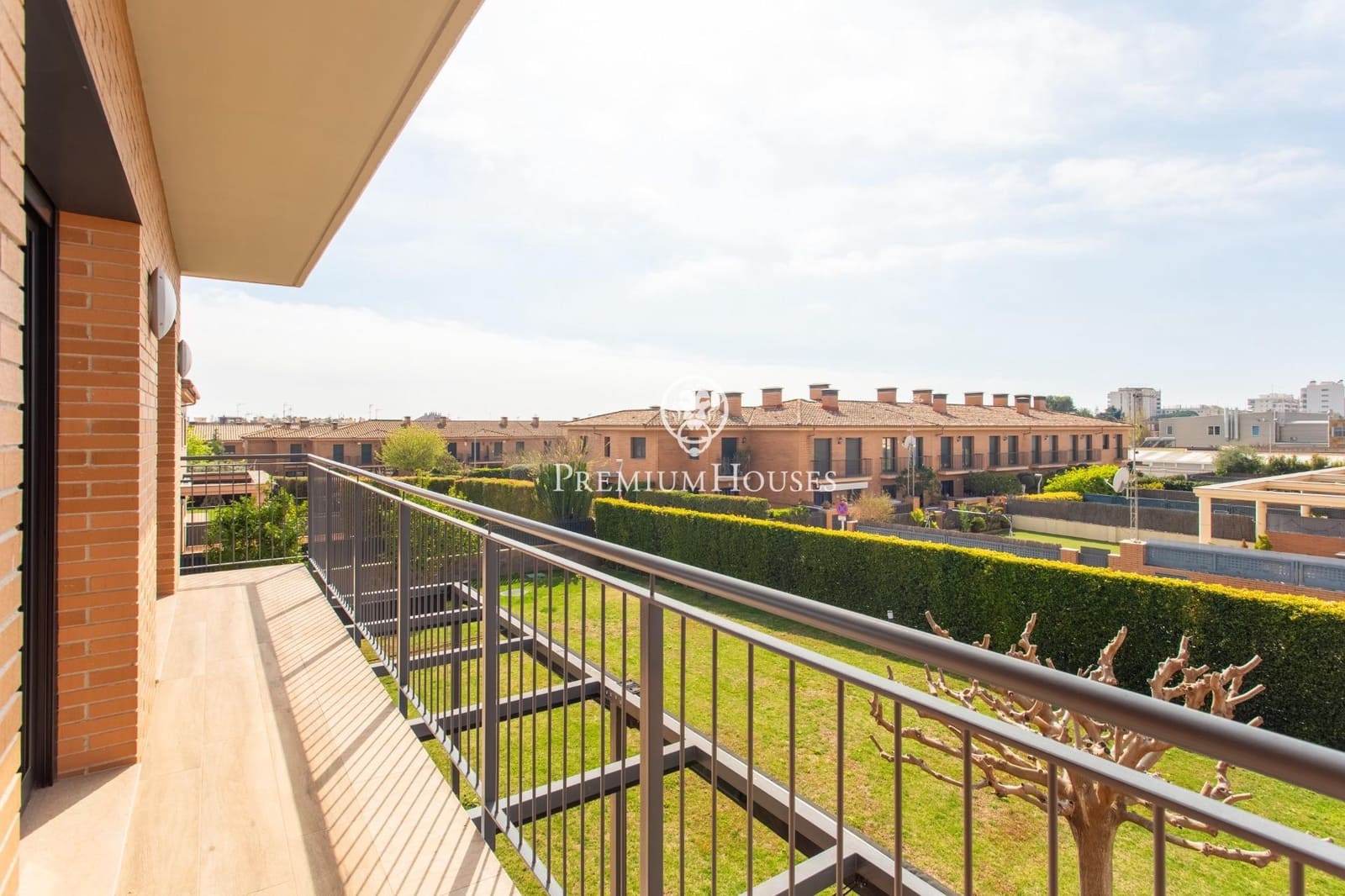 5 bedroom Villa for sale in Cabrera de Mar with pool garage - € 1,360,000 (Ref: 9686419)