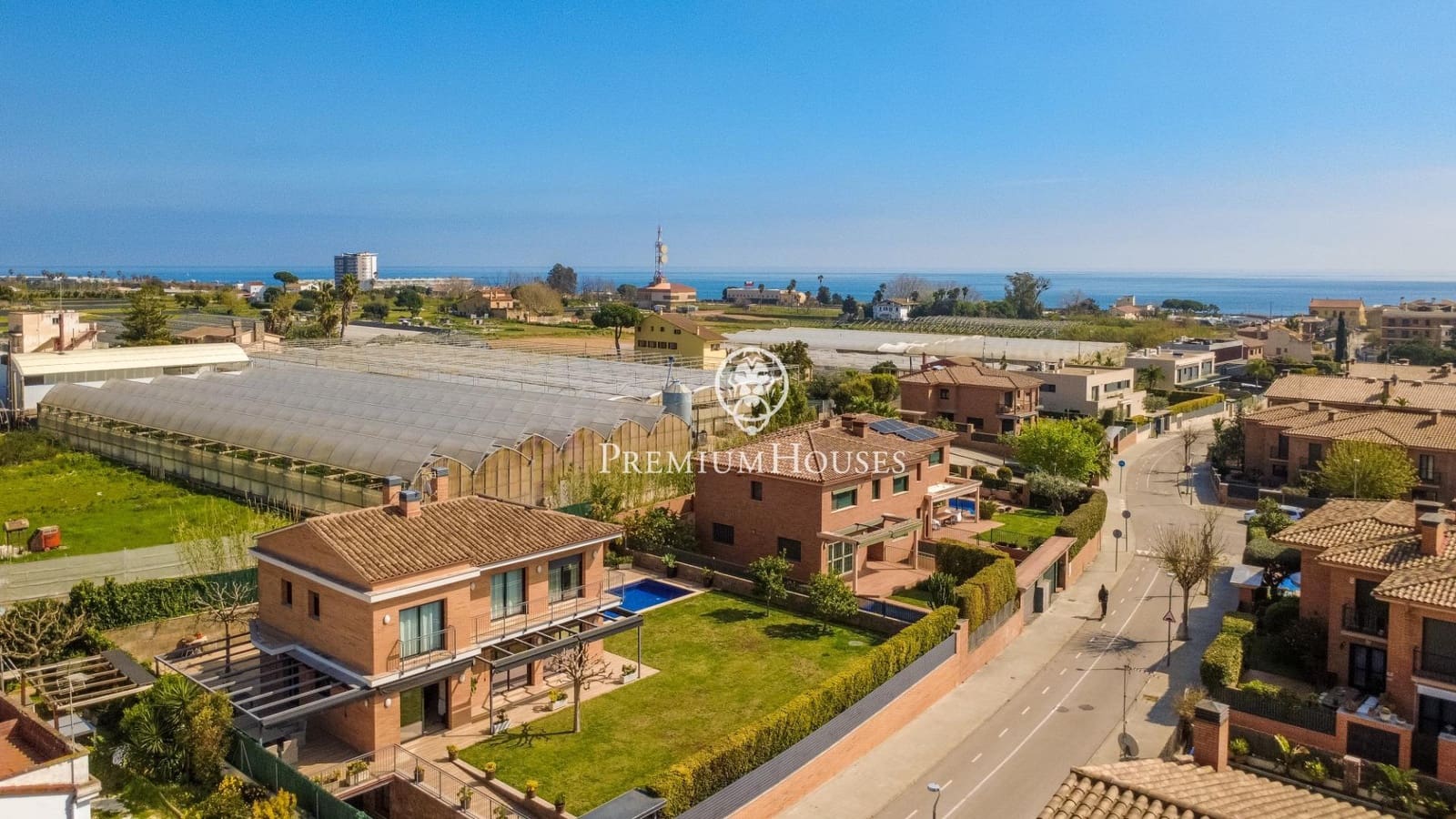 5 bedroom Villa for sale in Cabrera de Mar with pool garage - € 1,360,000 (Ref: 9686419)