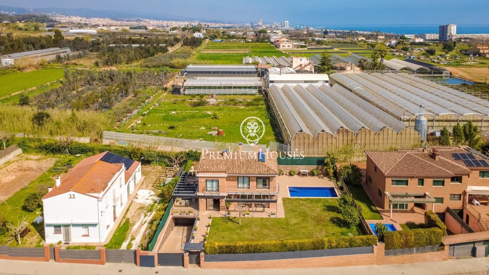 5 bedroom Villa for sale in Cabrera de Mar with pool garage - € 1,360,000 (Ref: 9686419)