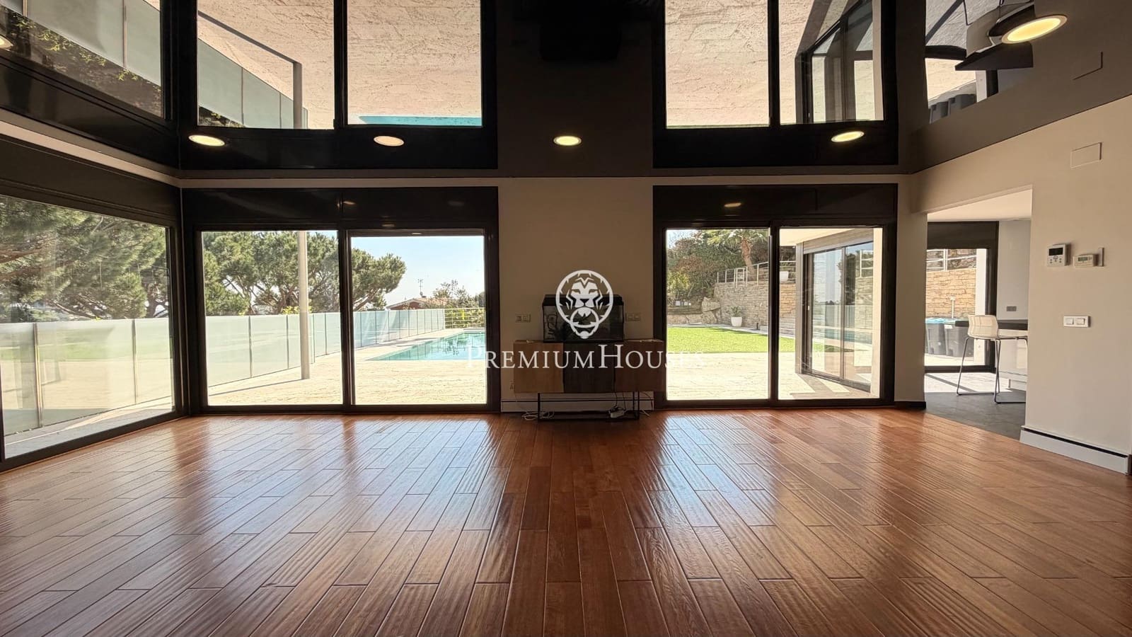 4 Zimmer Villa zu verkaufen in Sant Andreu de Llavaneres mit Pool - 1.400.000 € (Ref: 9714930)