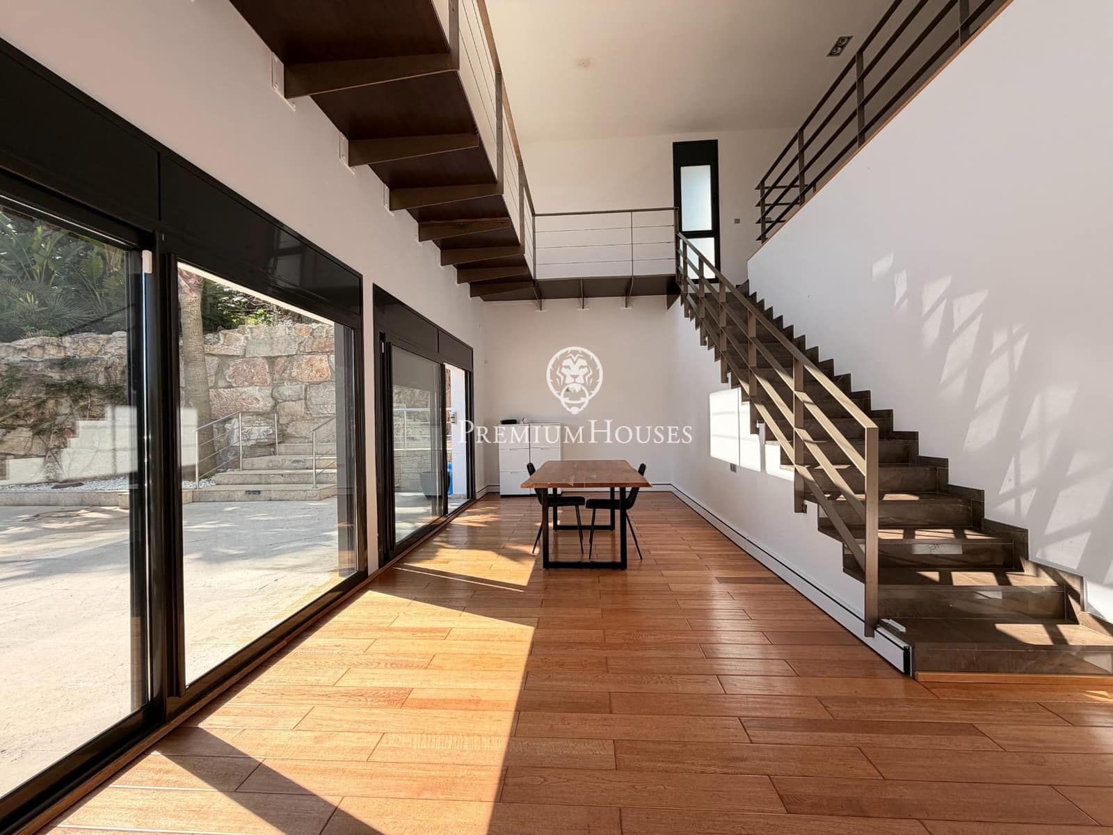 4 Zimmer Villa zu verkaufen in Sant Andreu de Llavaneres mit Pool - 1.400.000 € (Ref: 9714930)