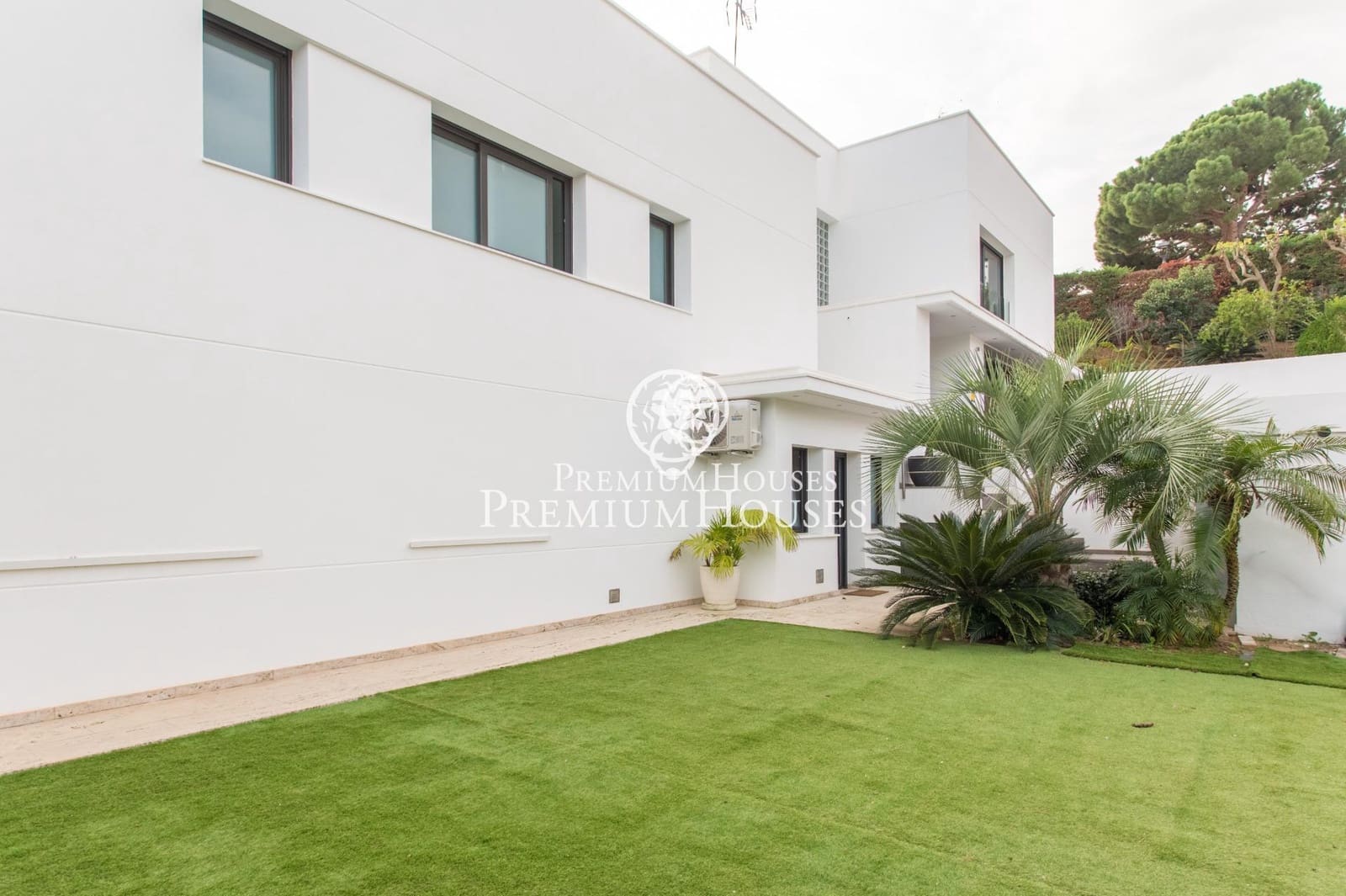 4 Zimmer Villa zu verkaufen in Sant Andreu de Llavaneres mit Pool - 1.400.000 € (Ref: 9714930)
