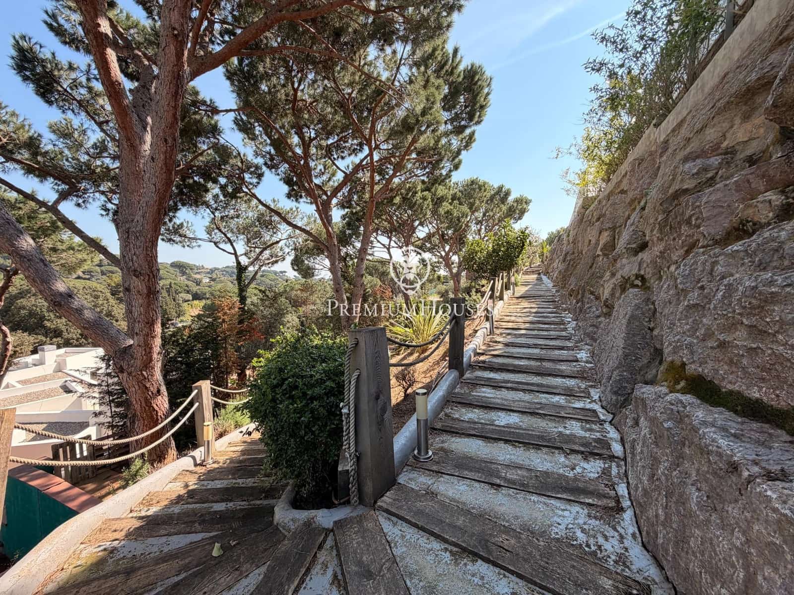 4 Zimmer Villa zu verkaufen in Sant Andreu de Llavaneres mit Pool - 1.400.000 € (Ref: 9714930)