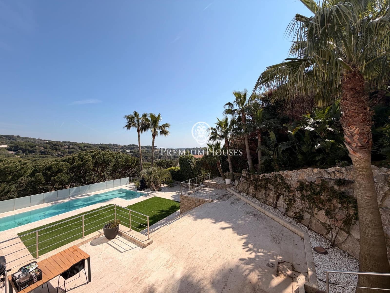 4 Zimmer Villa zu verkaufen in Sant Andreu de Llavaneres mit Pool - 1.400.000 € (Ref: 9714930)