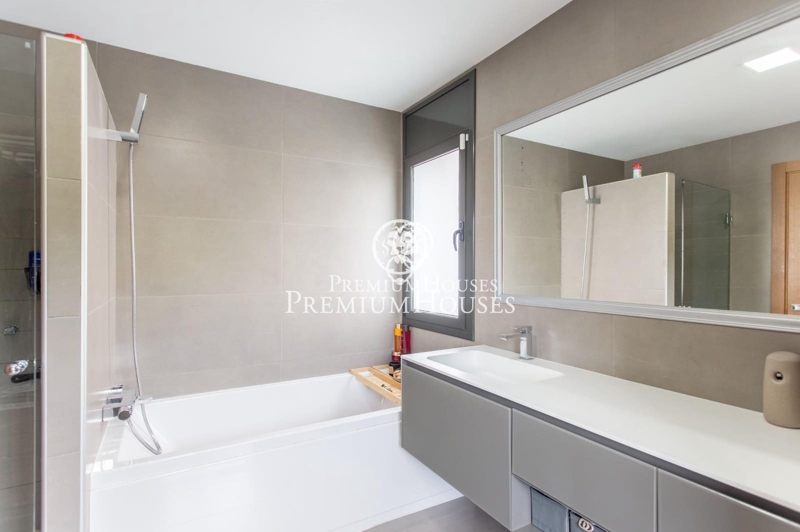 4 bedroom Villa for sale in Sant Andreu de Llavaneres with pool garage - € 1,275,000 (Ref: 9714930)