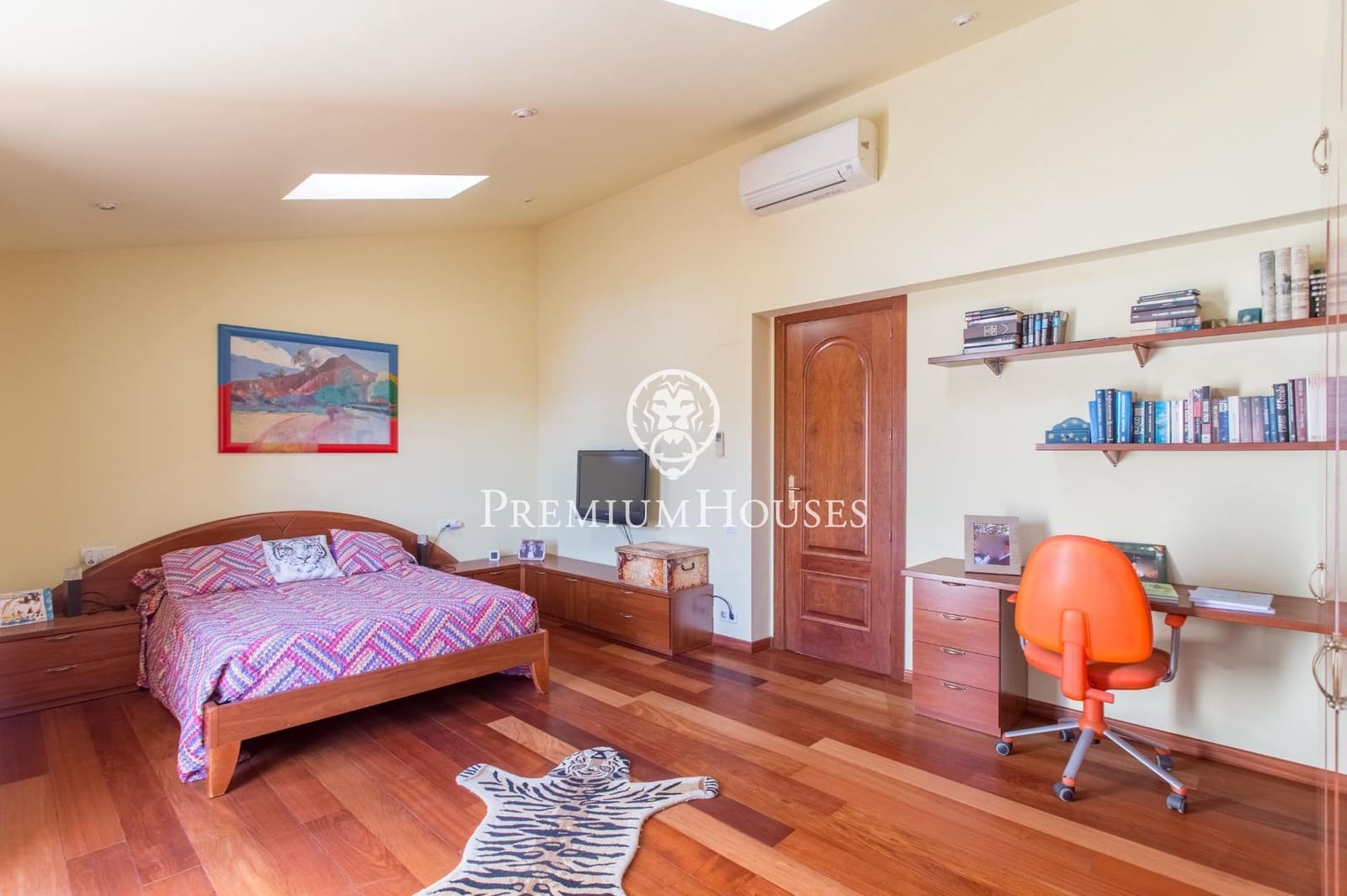 4 slaapkamer Villa te koop in Sant Vicenc de Montalt met zwembad garage - € 1.085.000 (Ref: 9721697)