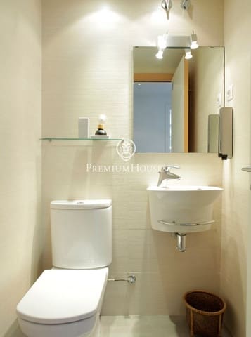 3 chambre Villa/Maison Mitoyenne à vendre à Sant Pol de Mar avec piscine - 510 000 € (Ref: 9735581)