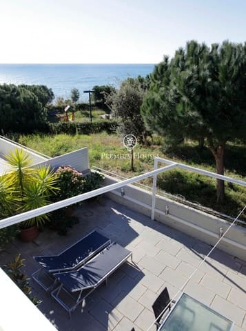 3 chambre Villa/Maison Mitoyenne à vendre à Sant Pol de Mar avec piscine - 510 000 € (Ref: 9735581)