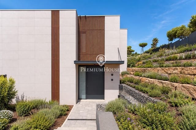 5 sypialnia Willa na sprzedaż w Sant Andreu de Llavaneres z basenem garażem - 2 990 000 € (Ref: 9738560)