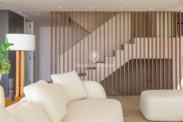 5 sypialnia Willa na sprzedaż w Sant Andreu de Llavaneres z basenem garażem - 2 990 000 € (Ref: 9738560)