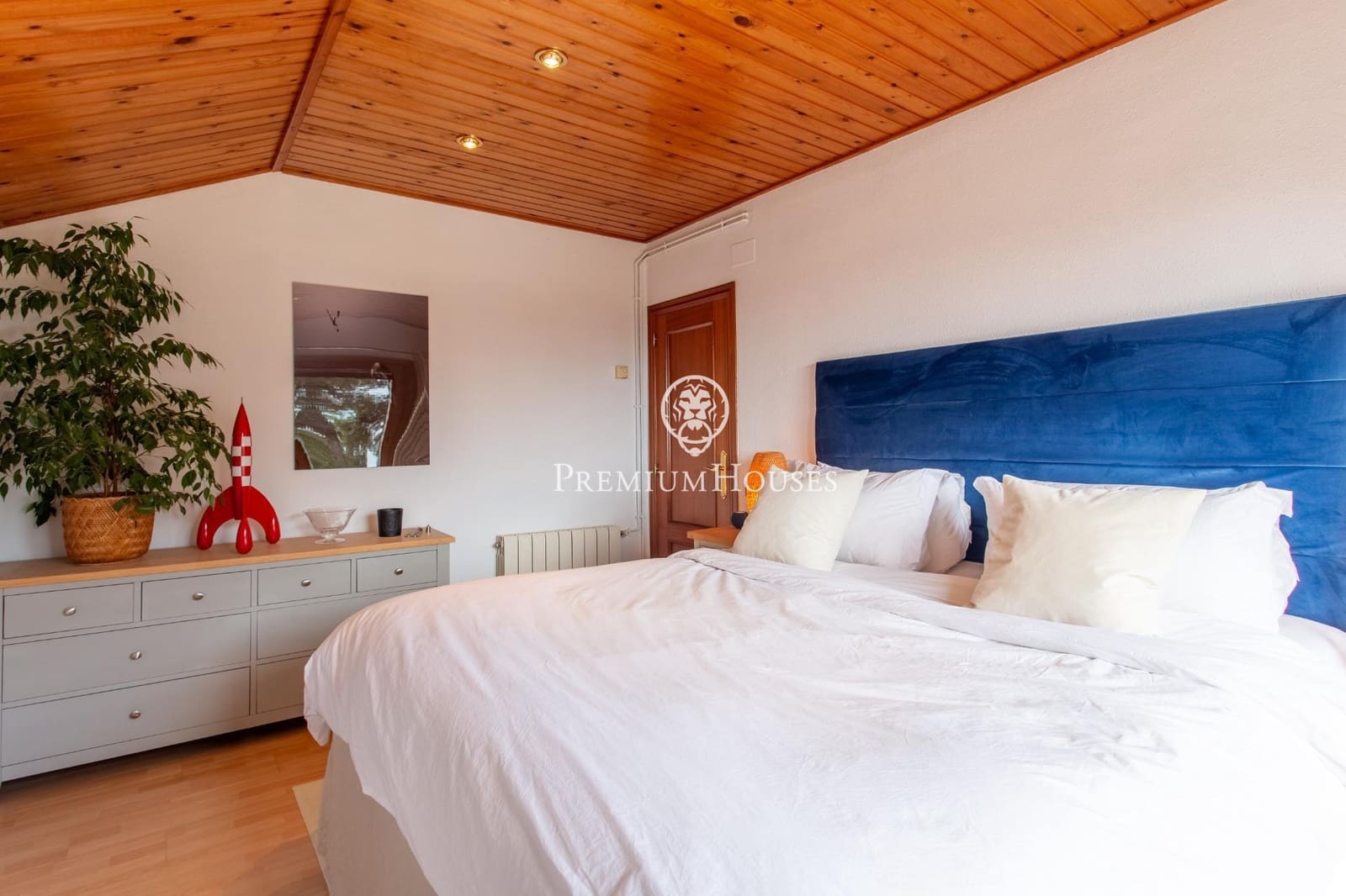 4 soveværelse Villa til salg i Sant Cebria de Vallalta med swimmingpool garage - € 540.000 (Ref: 9747044)