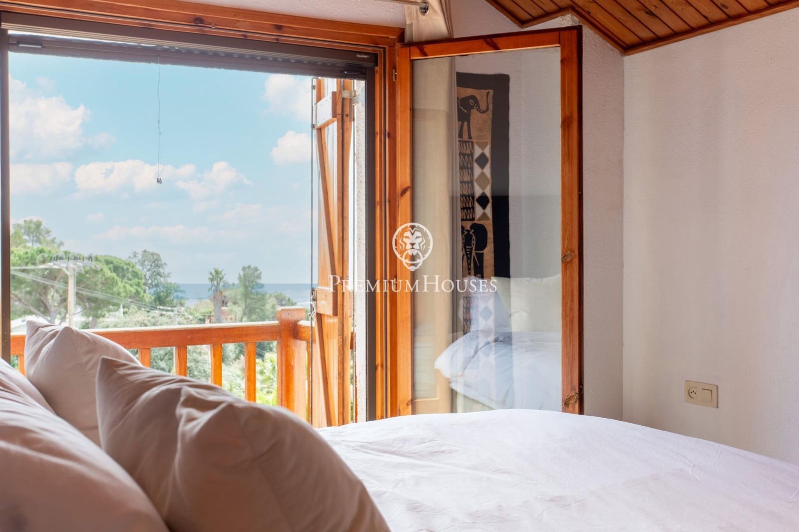 4 soveværelse Villa til salg i Sant Cebria de Vallalta med swimmingpool garage - € 540.000 (Ref: 9747044)