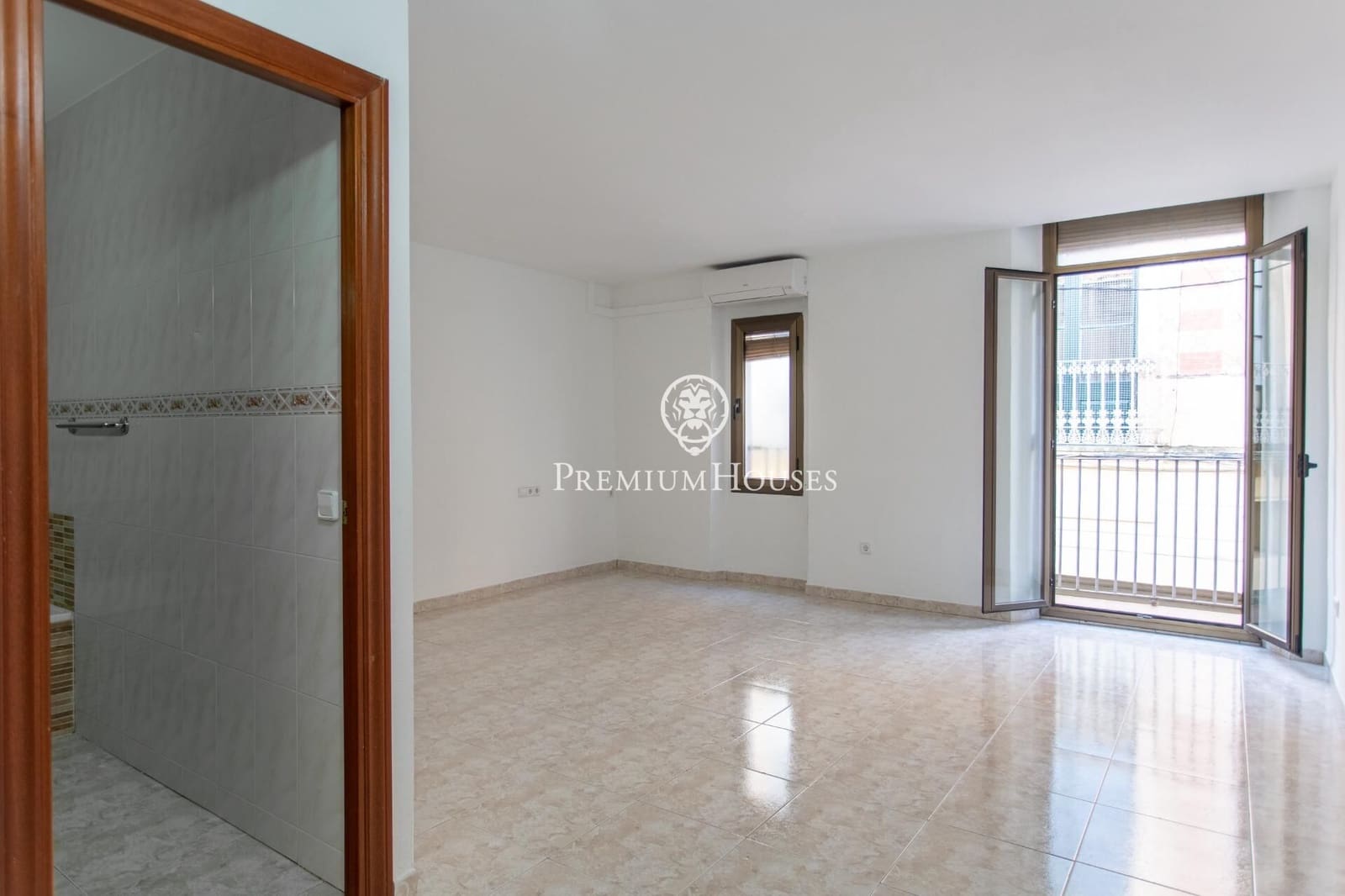 6 chambre Villa/Maison Mitoyenne à vendre à Canet de Mar - 600 000 € (Ref: 9755665)