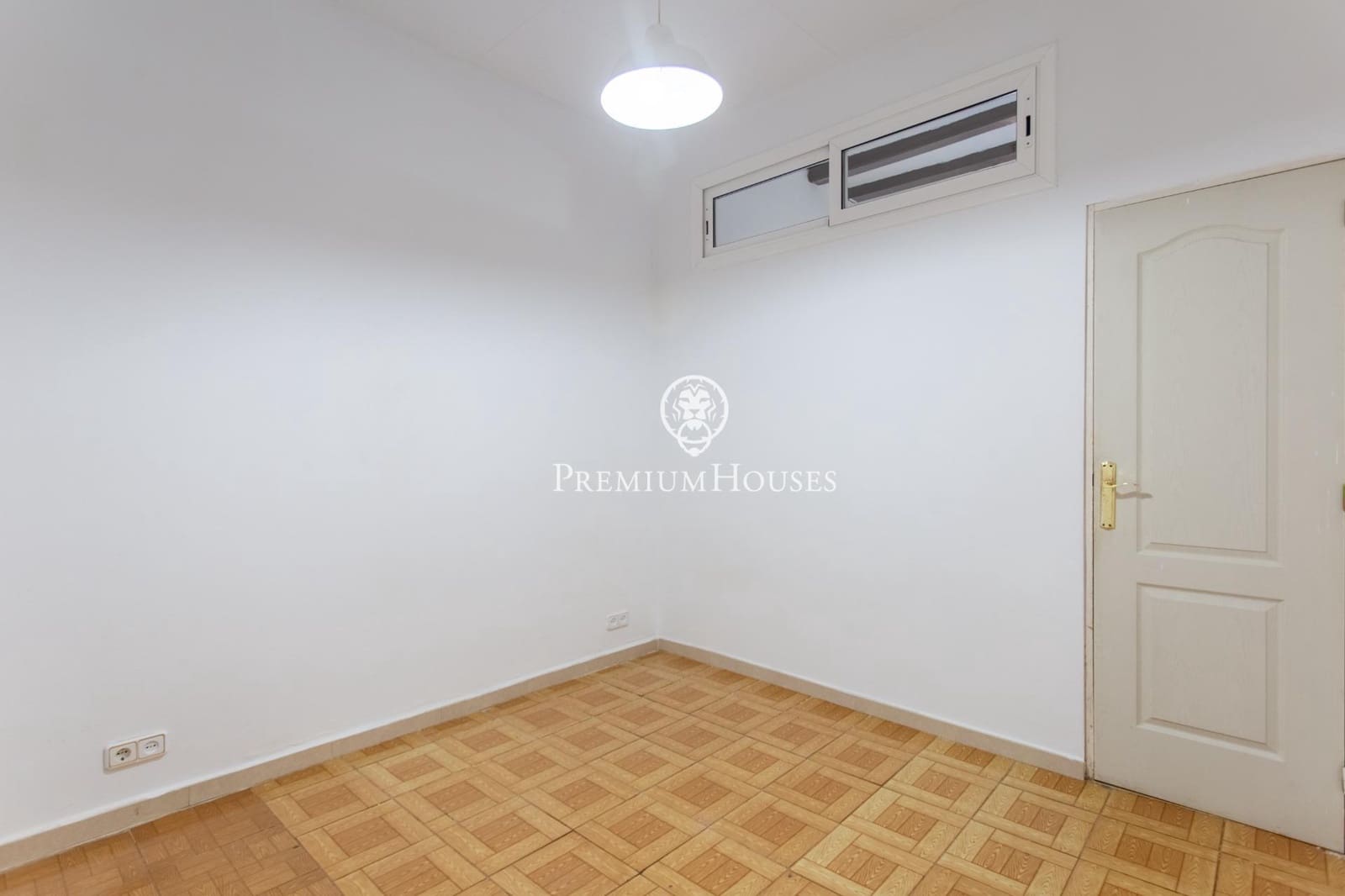 6 chambre Villa/Maison Mitoyenne à vendre à Canet de Mar - 600 000 € (Ref: 9755665)