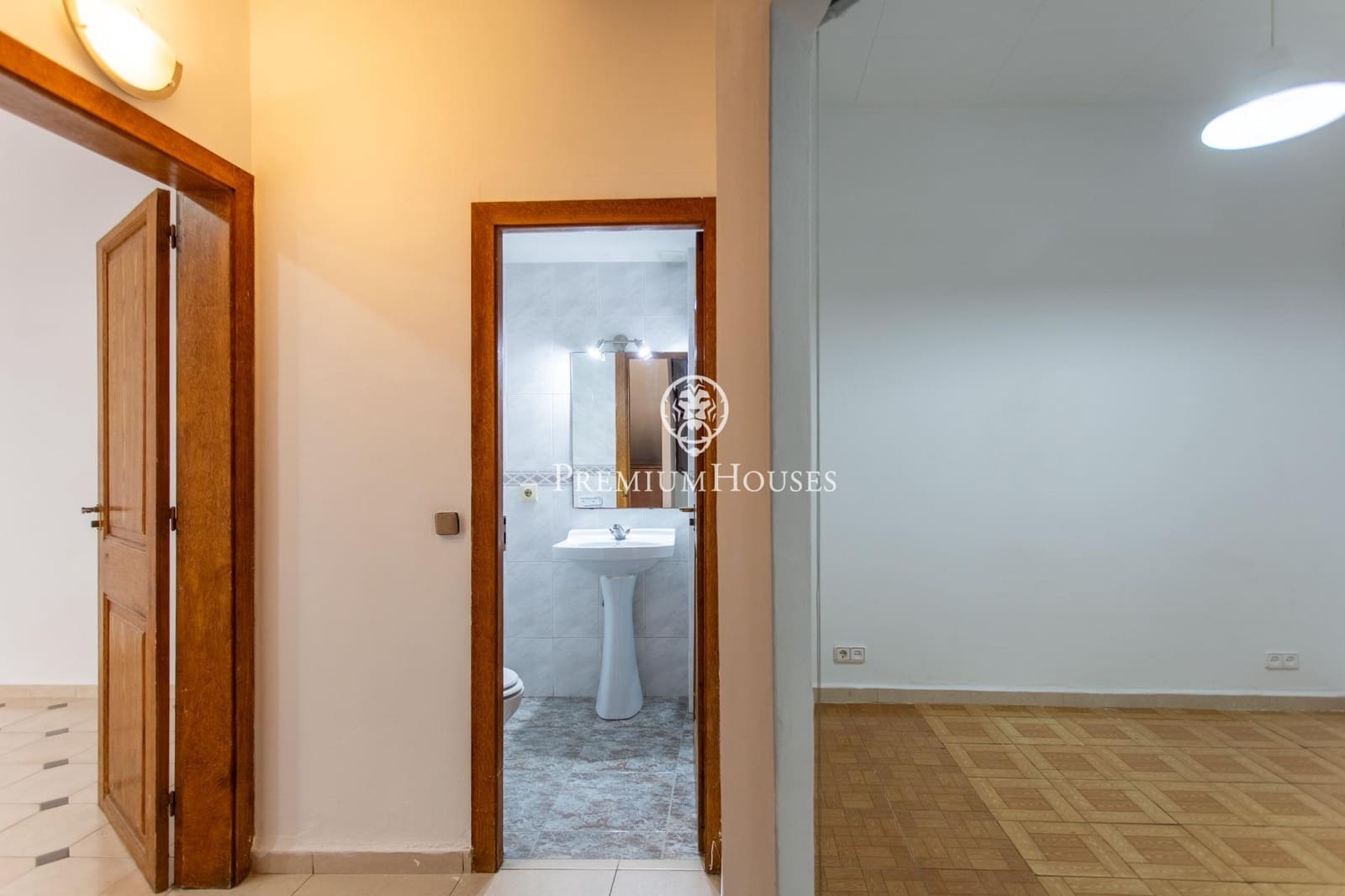 6 chambre Villa/Maison Mitoyenne à vendre à Canet de Mar - 600 000 € (Ref: 9755665)