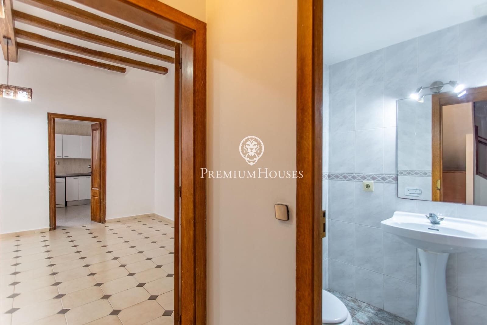 6 chambre Villa/Maison Mitoyenne à vendre à Canet de Mar - 600 000 € (Ref: 9755665)