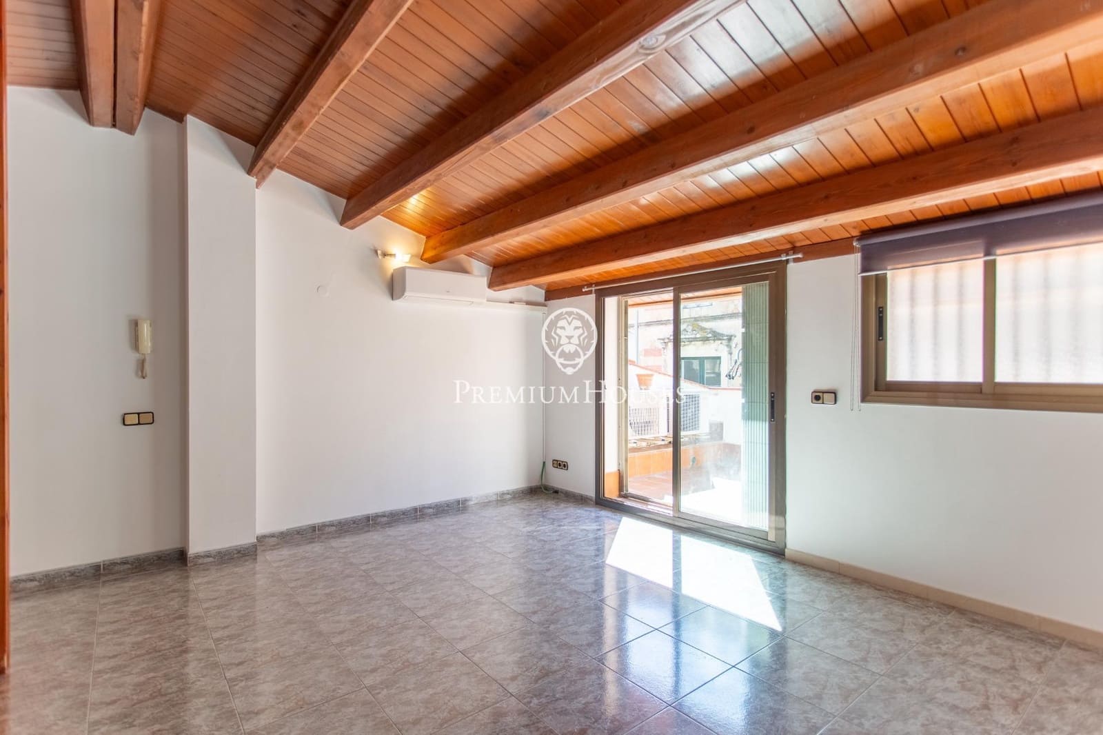 6 chambre Villa/Maison Mitoyenne à vendre à Canet de Mar - 600 000 € (Ref: 9755665)