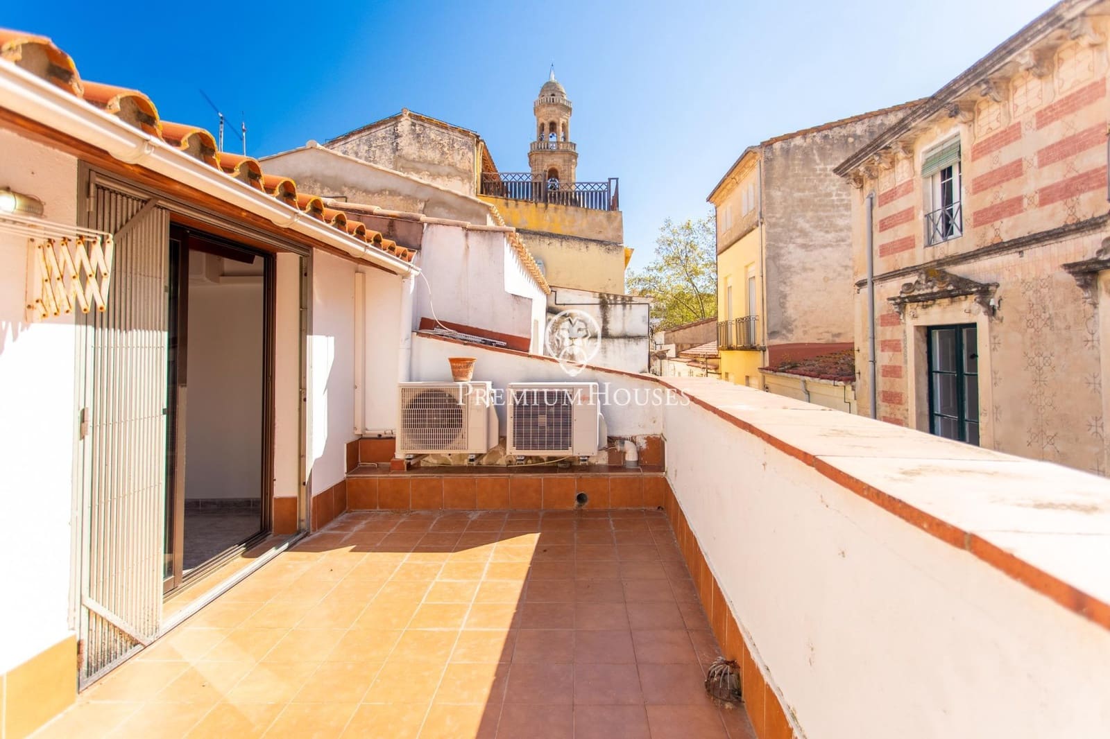 6 chambre Villa/Maison Mitoyenne à vendre à Canet de Mar - 600 000 € (Ref: 9755665)